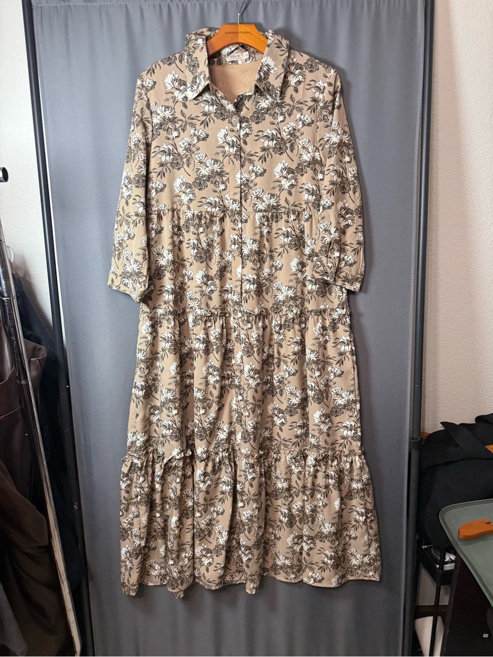 Banana Republic Tan Floral Tiered Maxi Dress with Collared Neck